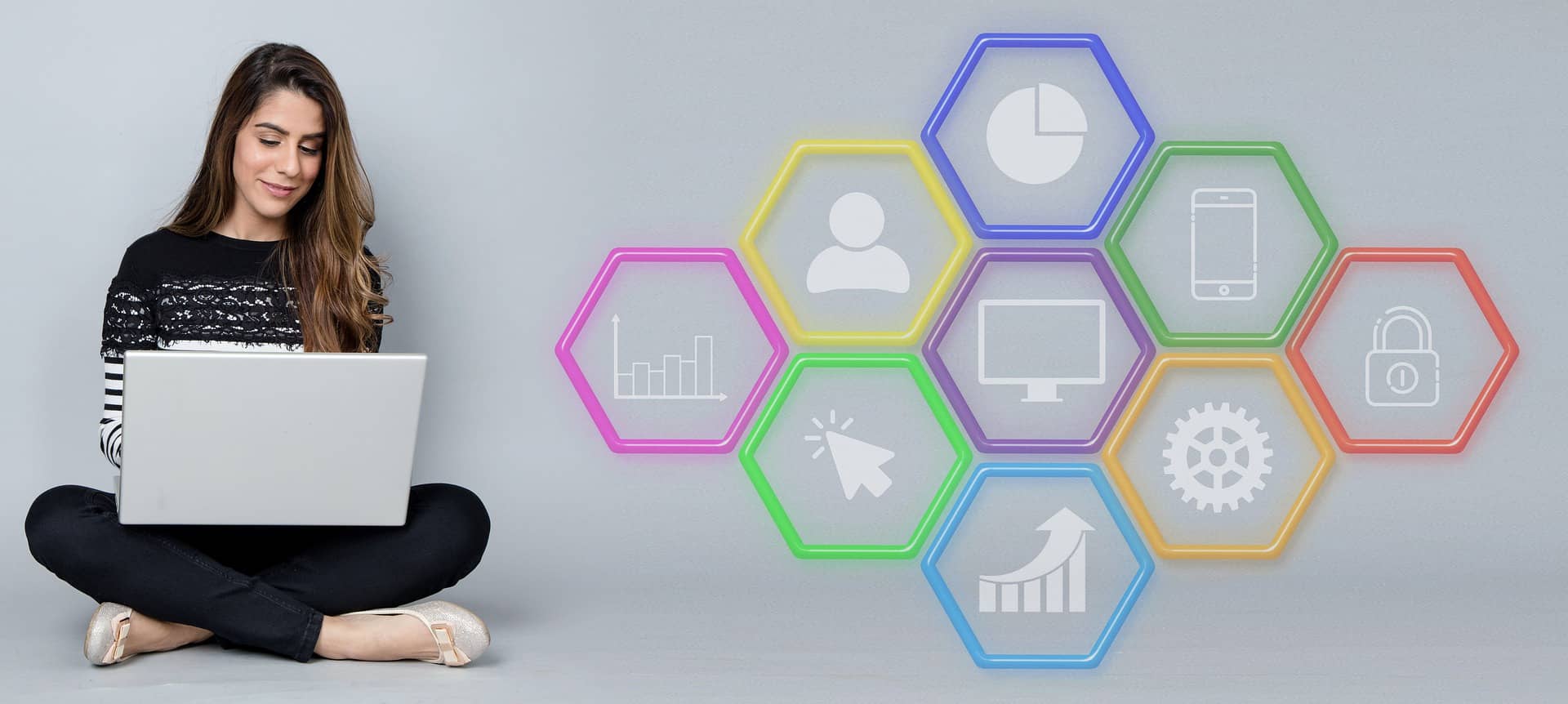 Image représentant différents graphismes faisant penser au référencement SEO